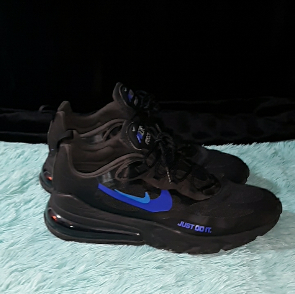 Nike Air Max 270 React